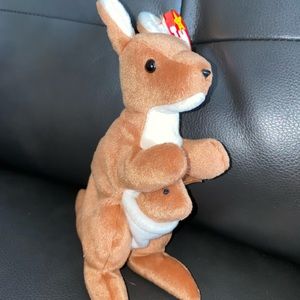 TY Beanie Baby Pouch Kangaroo